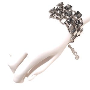 Crystal Cubes Adjustable Fashion Bracelet Silver/ Grey